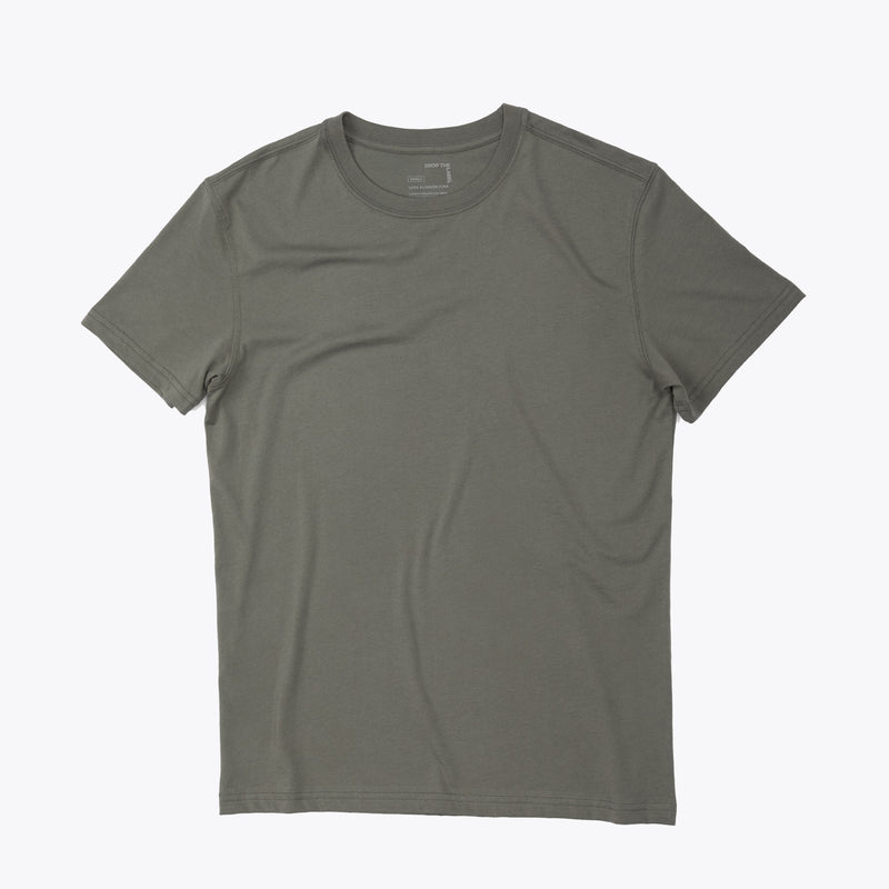 Polo verde olivo de cuello redondo y manga corta de algodón Pima, vista frontal